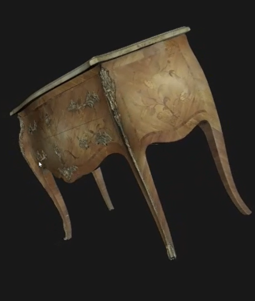 Miniature de la vidéo du scan d'une commode en bois