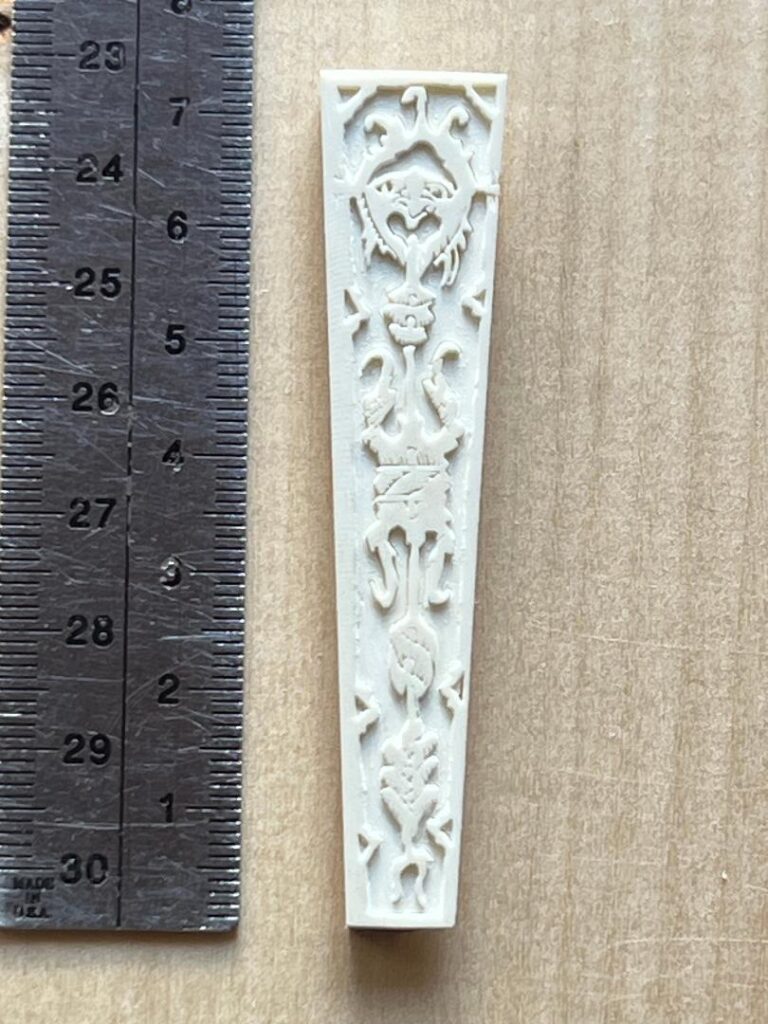 pièce en os miniature